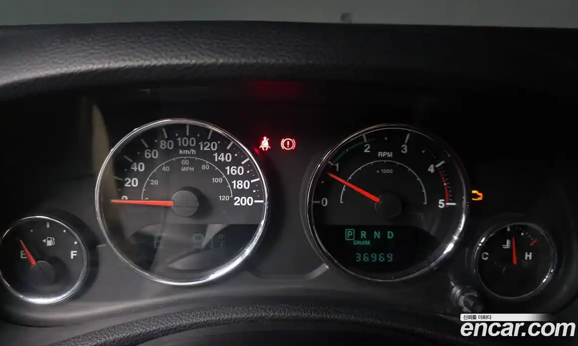 Jeep Wrangler 2013 2.8 автомат (гидро), фото 8