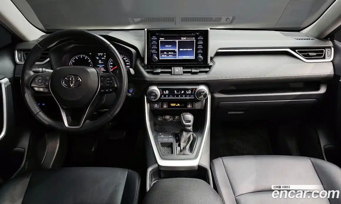 Toyota RAV4 2019 2.5 автомат (гидро), фото 7 Toyota RAV4 2019 2.5 автомат (гидро), фото 7