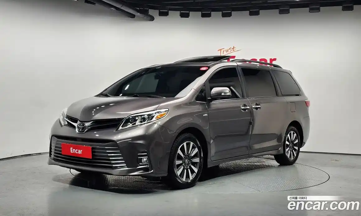 Toyota Sienna 2018 3.5 автомат (гидро), фото 1 Toyota Sienna 2018 3.5 автомат (гидро), фото 1