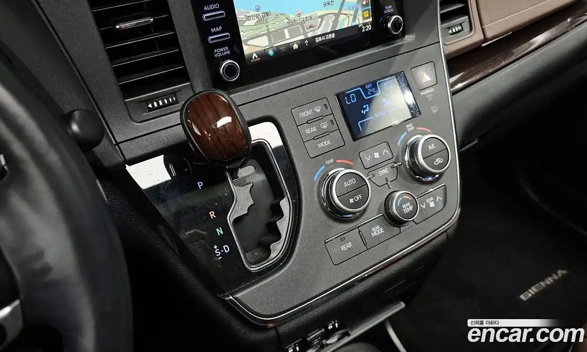 Toyota Sienna 2018 3.5 автомат (гидро), фото 12 Toyota Sienna 2018 3.5 автомат (гидро), фото 12
