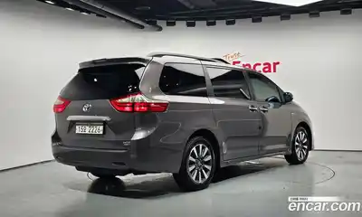 Toyota Sienna 2018 3.5 автомат (гидро), миниатюра 2 Toyota Sienna 2018 3.5 автомат (гидро), миниатюра 2
