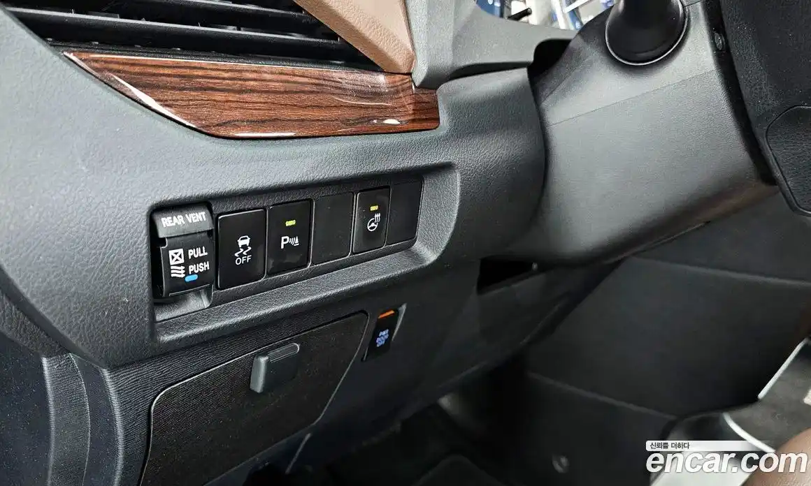Toyota Sienna 2018 3.5 автомат (гидро), фото 28 Toyota Sienna 2018 3.5 автомат (гидро), фото 28