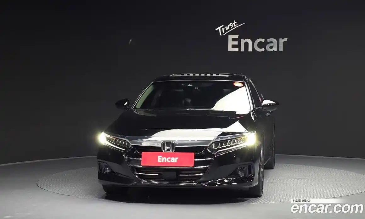 Honda Accord 2022 1.5 автомат (гидро), фото 3