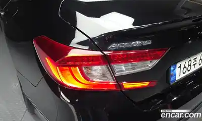 Honda Accord 2022 1.5 автомат (гидро), миниатюра 9