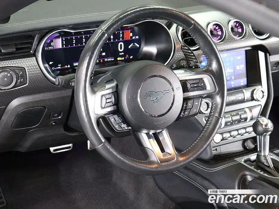 Ford Mustang 2022 5.0 автомат (гидро), фото 15