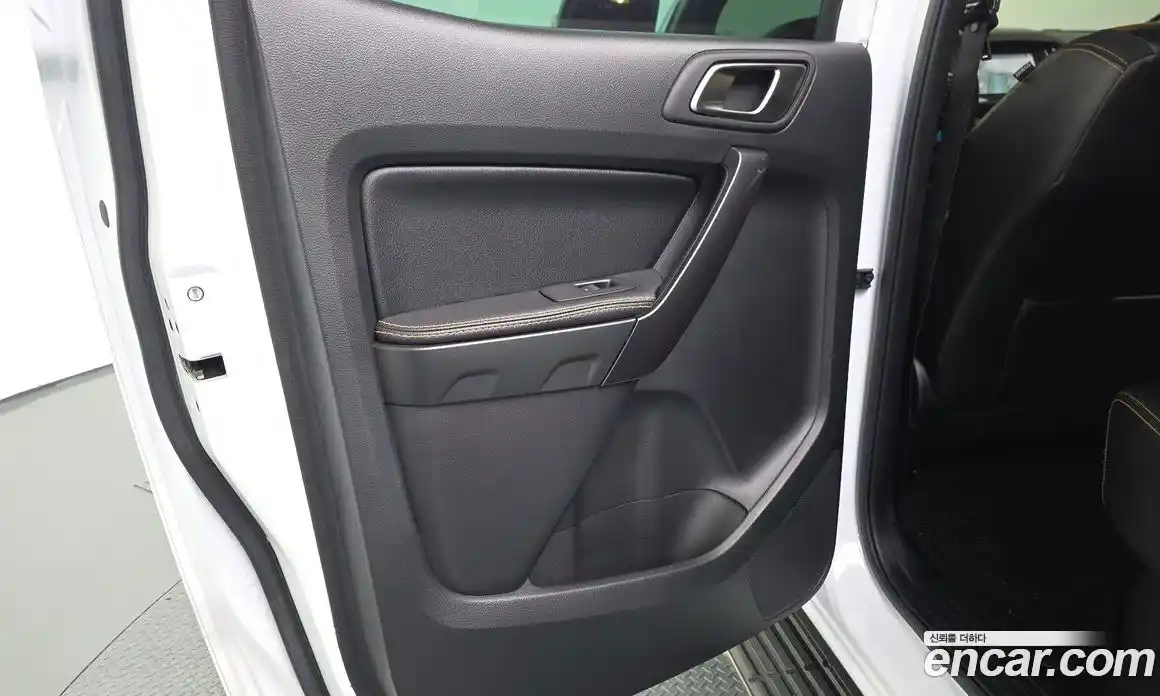 Ford Ranger 2022 2.0 автомат (гидро), фото 14