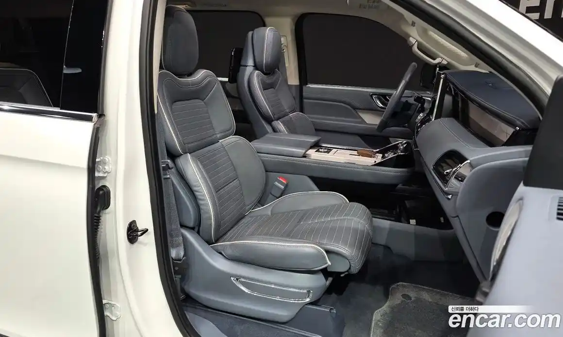 Lincoln Navigator 2020 3.5 автомат (гидро), фото 11 Lincoln Navigator 2020 3.5 автомат (гидро), фото 11