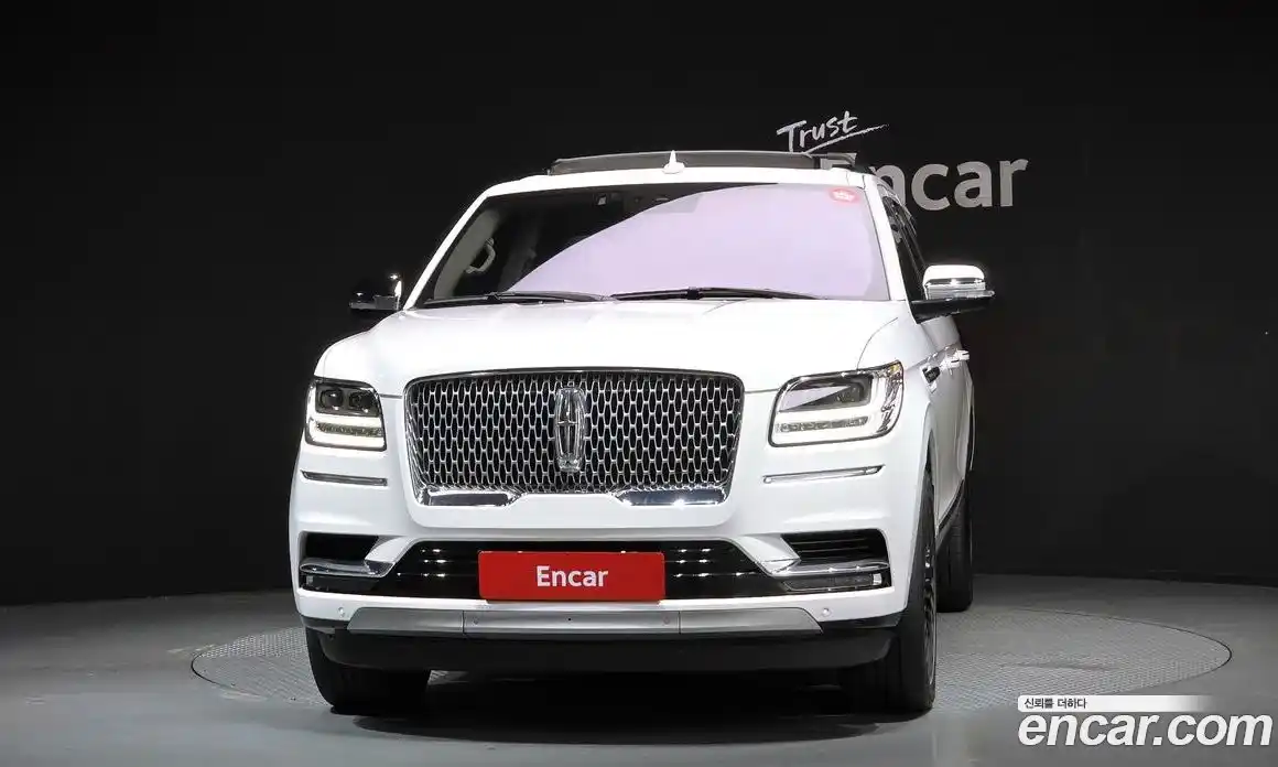 Lincoln Navigator 2020 3.5 автомат (гидро), фото 3 Lincoln Navigator 2020 3.5 автомат (гидро), фото 3
