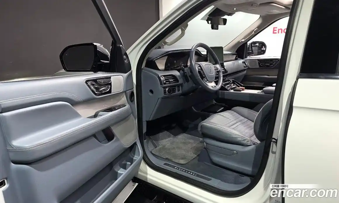 Lincoln Navigator 2020 3.5 автомат (гидро), фото 10 Lincoln Navigator 2020 3.5 автомат (гидро), фото 10