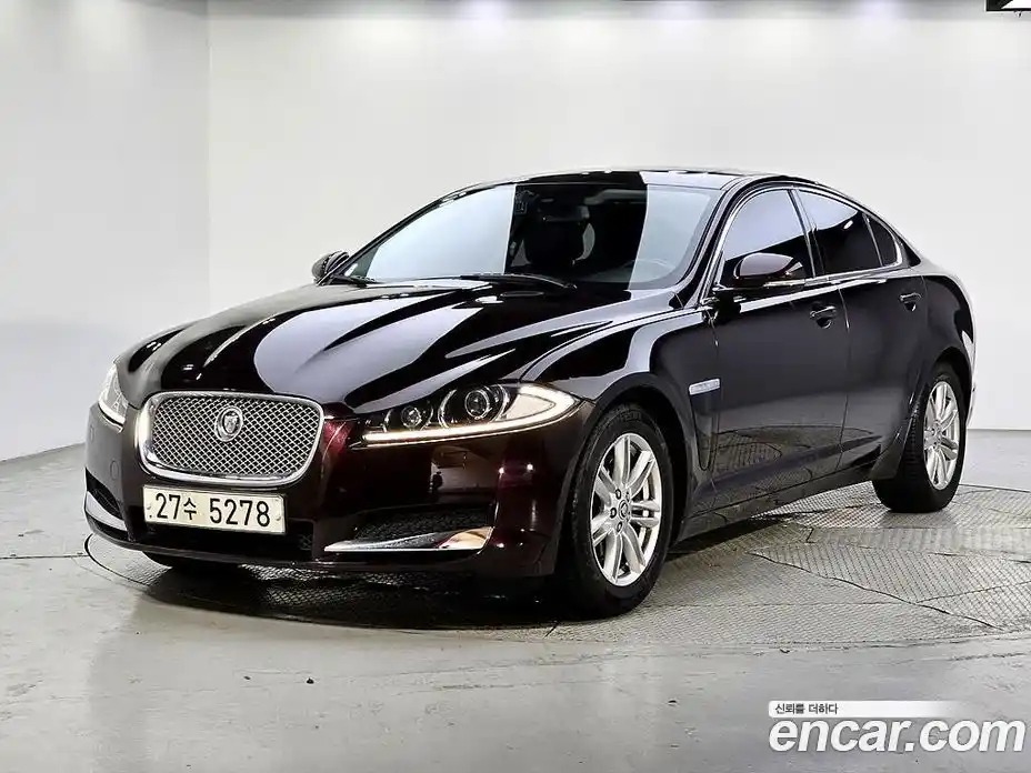 Jaguar XF 2011 2.2 автомат (гидро), фото 1 Jaguar XF 2011 2.2 автомат (гидро), фото 1