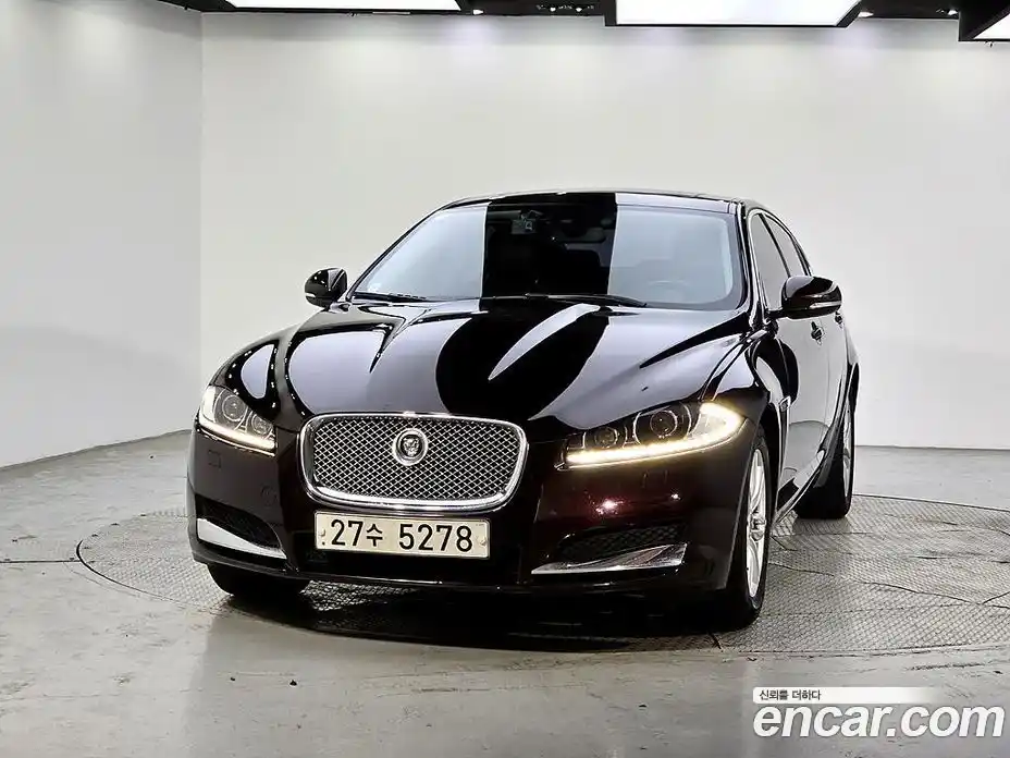 Jaguar XF 2011 2.2 автомат (гидро), фото 2 Jaguar XF 2011 2.2 автомат (гидро), фото 2