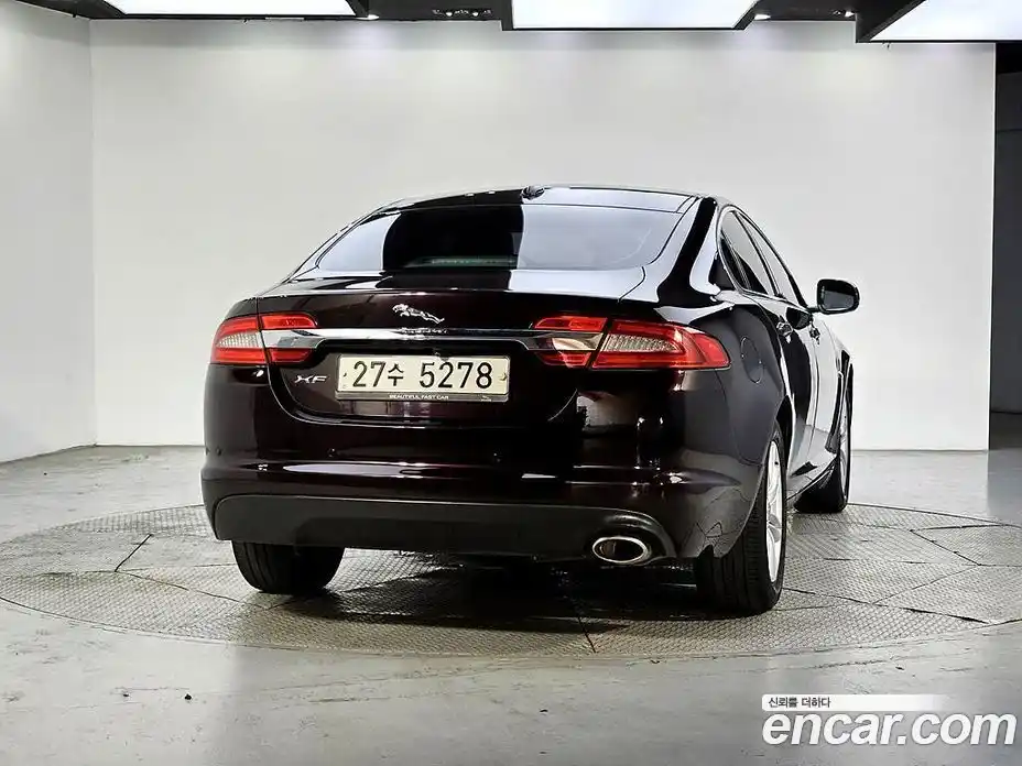 Jaguar XF 2011 2.2 автомат (гидро), фото 3 Jaguar XF 2011 2.2 автомат (гидро), фото 3
