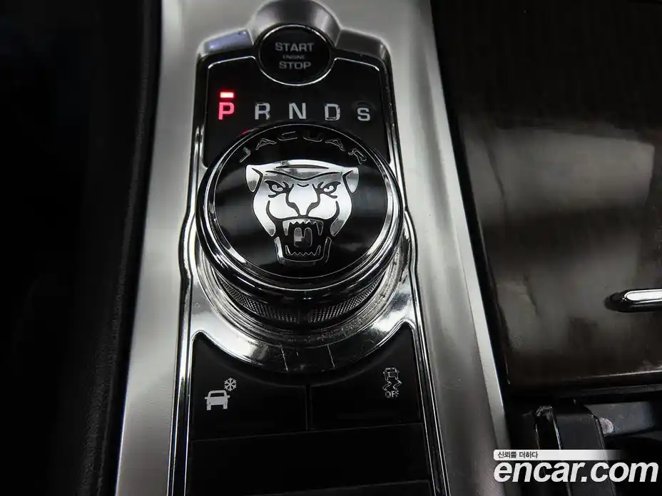 Jaguar XF 2014 2.0 автомат (гидро), фото 14 Jaguar XF 2014 2.0 автомат (гидро), фото 14