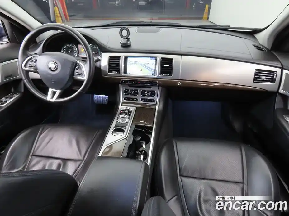 Jaguar XF 2014 2.0 автомат (гидро), фото 5 Jaguar XF 2014 2.0 автомат (гидро), фото 5
