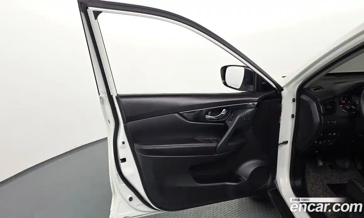Nissan X-Trail 2018 2.5 автомат (гидро), фото 14 Nissan X-Trail 2018 2.5 автомат (гидро), фото 14