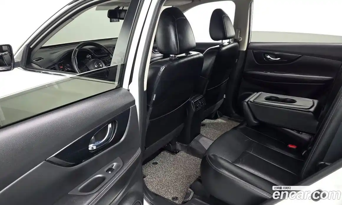Nissan X-Trail 2018 2.5 автомат (гидро), фото 18 Nissan X-Trail 2018 2.5 автомат (гидро), фото 18