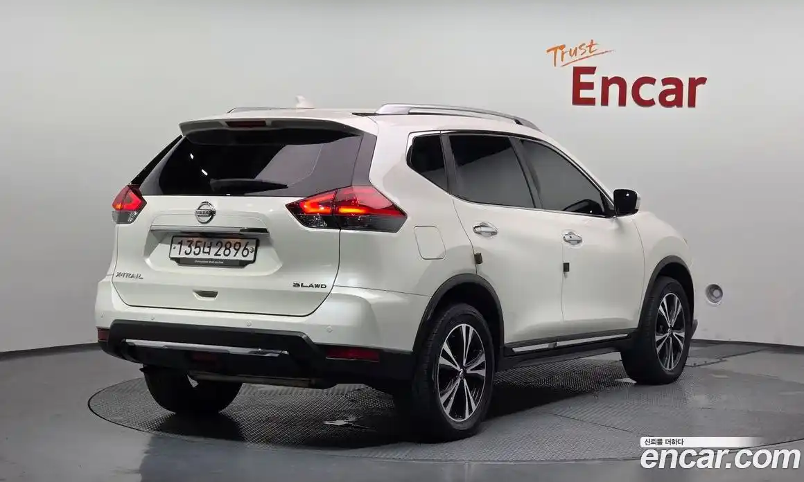 Nissan X-Trail 2018 2.5 автомат (гидро), фото 2 Nissan X-Trail 2018 2.5 автомат (гидро), фото 2