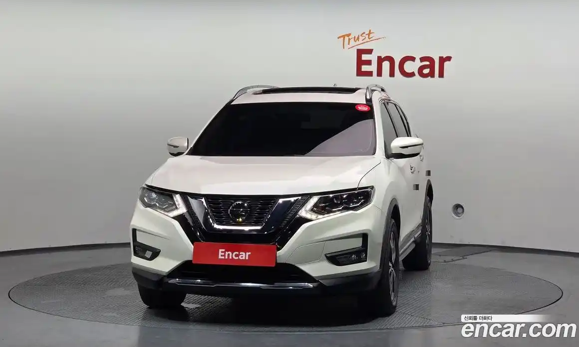 Nissan X-Trail 2018 2.5 автомат (гидро), фото 3 Nissan X-Trail 2018 2.5 автомат (гидро), фото 3