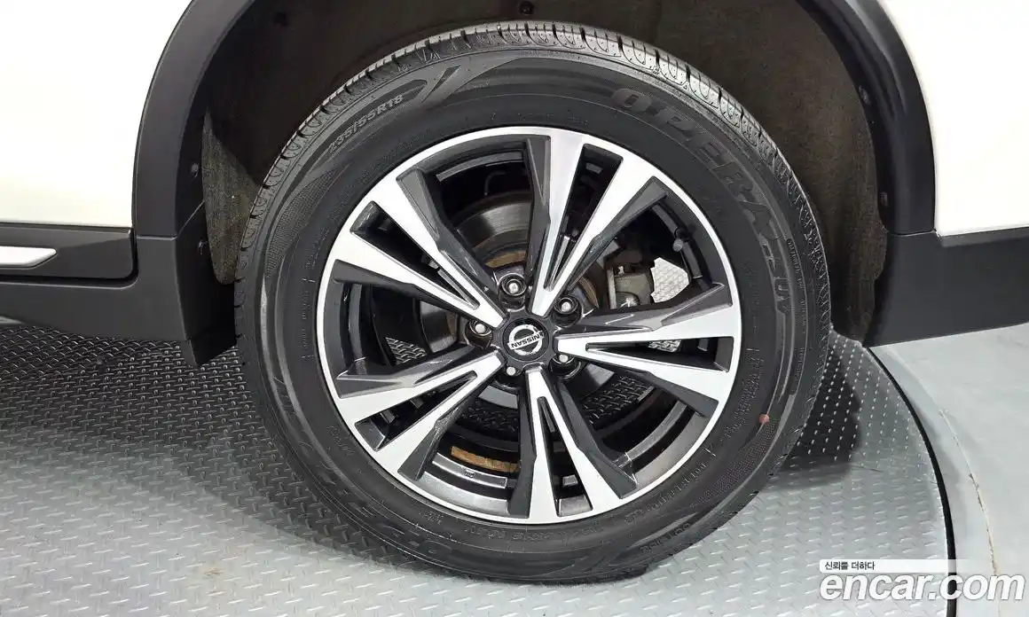 Nissan X-Trail 2018 2.5 автомат (гидро), фото 7 Nissan X-Trail 2018 2.5 автомат (гидро), фото 7