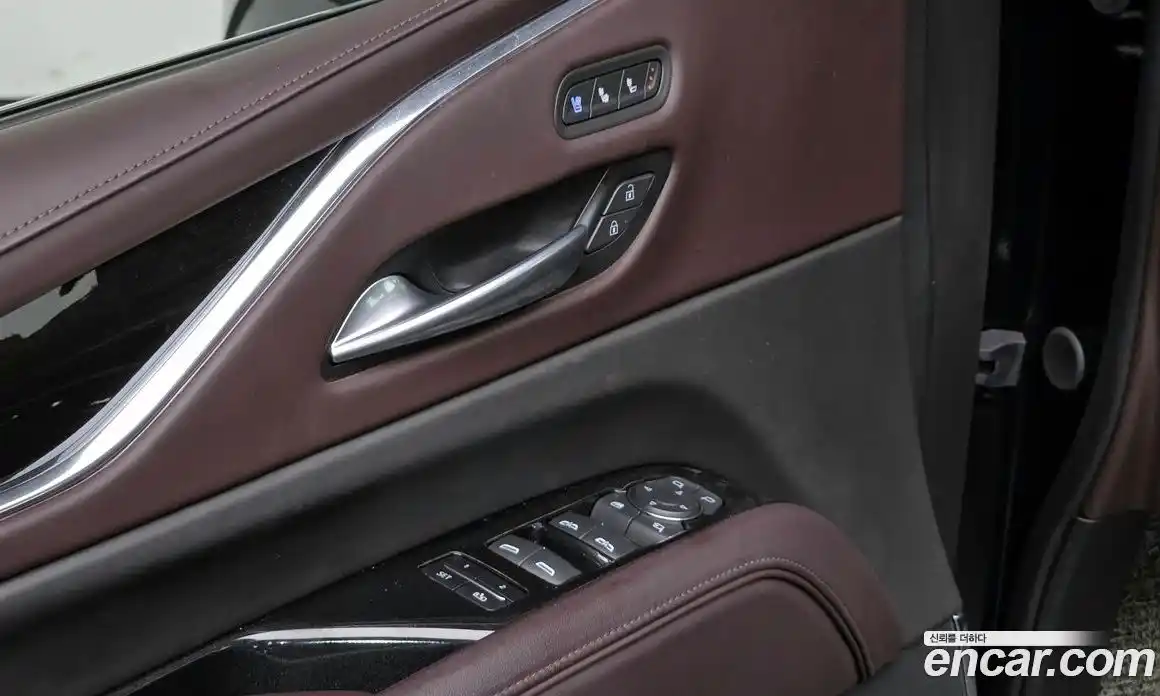 Cadillac Escalade 2023 6.2 автомат (гидро), фото 16 Cadillac Escalade 2023 6.2 автомат (гидро), фото 16