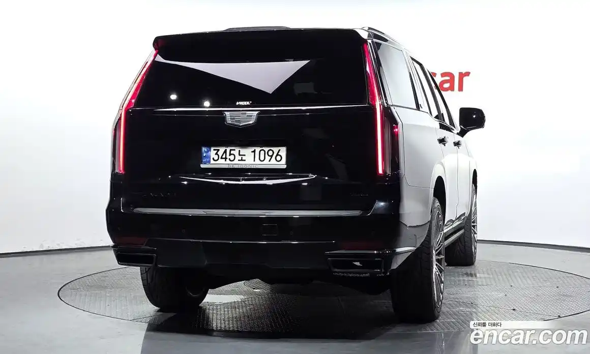 Cadillac Escalade 2023 6.2 автомат (гидро), фото 4 Cadillac Escalade 2023 6.2 автомат (гидро), фото 4