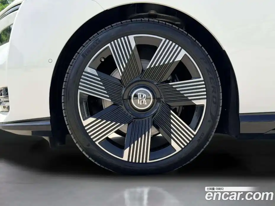 Rolls-Royce Spectre 2025 автомат (гидро), фото 5 Rolls-Royce Spectre 2025 автомат (гидро), фото 5