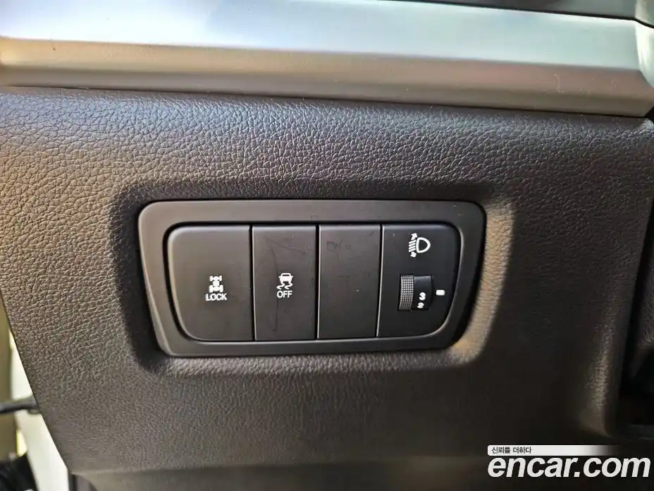 SsangYong Korando 2014 2.0 автомат (гидро), фото 13