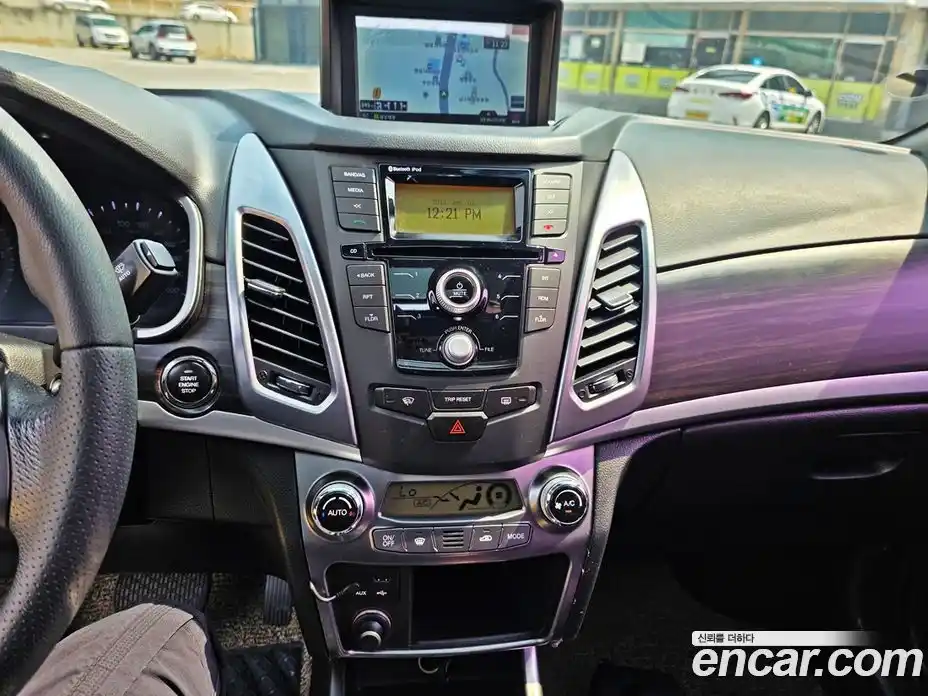 SsangYong Korando 2014 2.0 автомат (гидро), фото 16