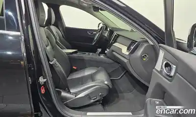 Volvo XC60 2019 2.0 автомат (гидро), миниатюра 10