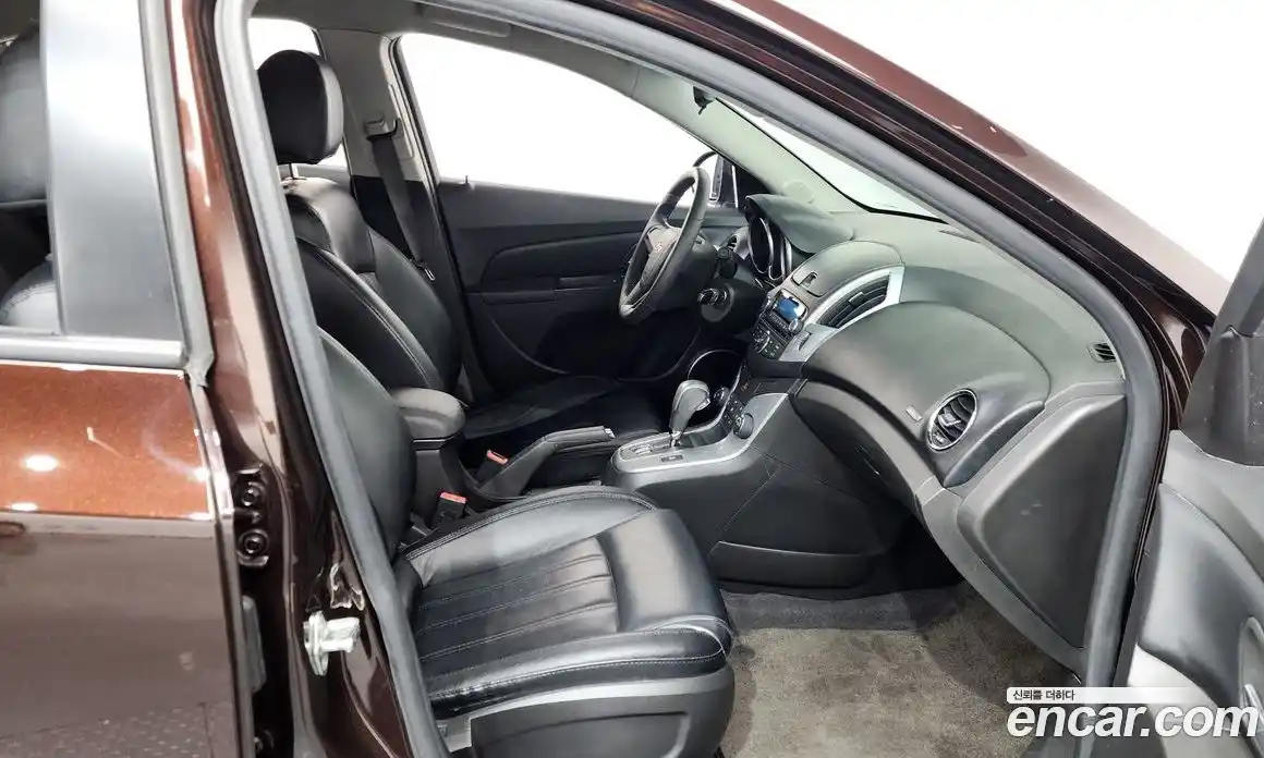 Chevrolet Cruze 2012 1.8 автомат (гидро), фото 11