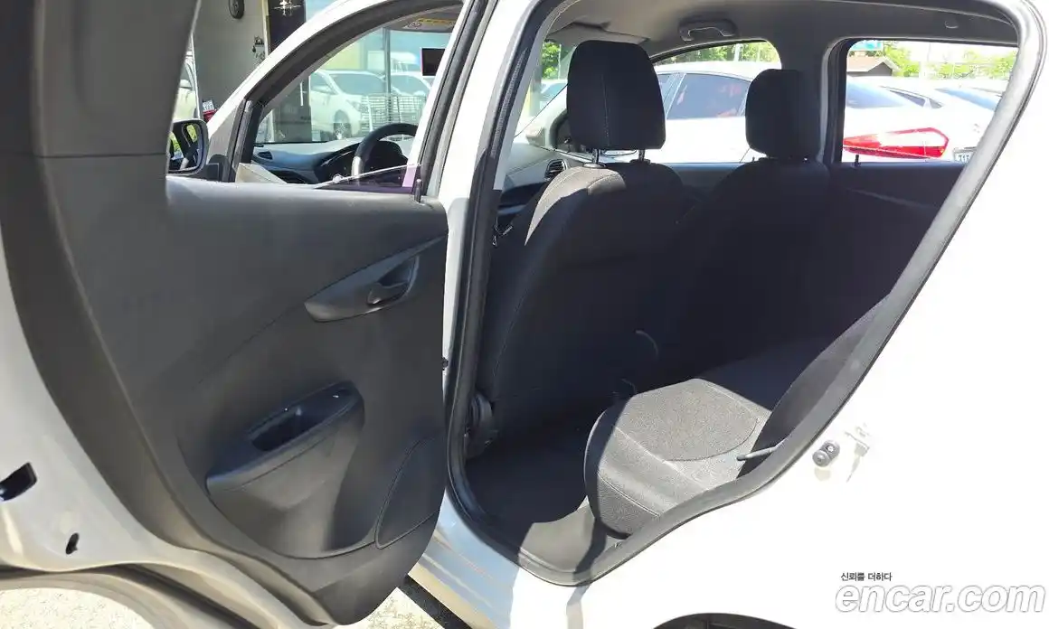 Chevrolet Spark 2016 1.0 автомат (гидро), фото 16