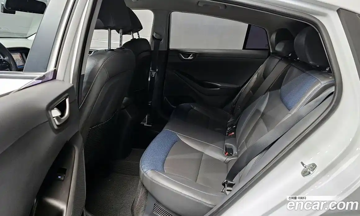 Hyundai Ioniq 2018 1.6 автомат (гидро), фото 13