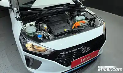 Hyundai Ioniq 2018 1.6 автомат (гидро), миниатюра 6