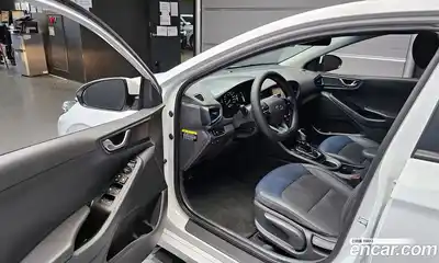 Hyundai Ioniq 2018 1.6 автомат (гидро), миниатюра 10
