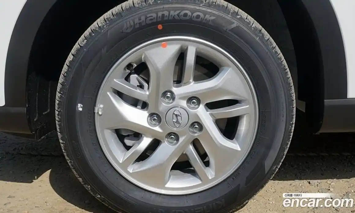 Hyundai Venue 2026 1.6 автомат (гидро), фото 7