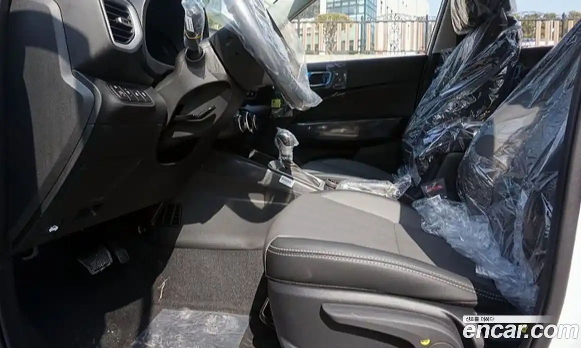 Hyundai Venue 2026 1.6 автомат (гидро), фото 8