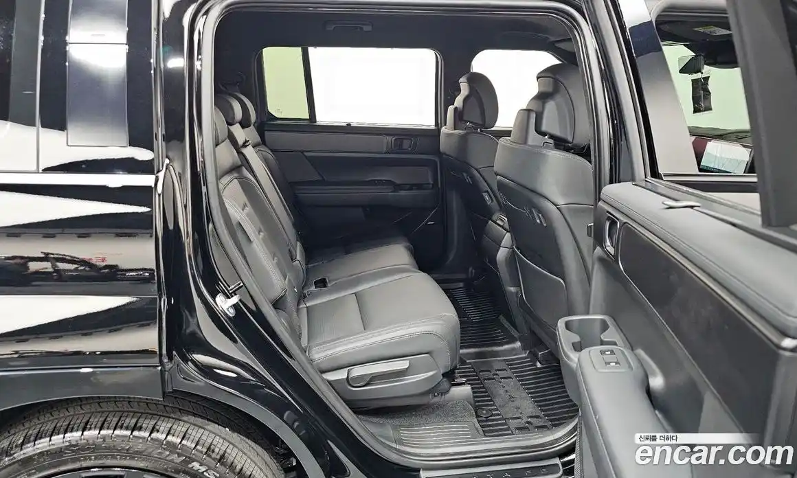 Hyundai Santa Fe 2024 2.5 автомат (гидро), фото 17