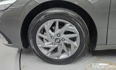 Hyundai Avante 2024 1.6 автомат (гидро), миниатюра 5