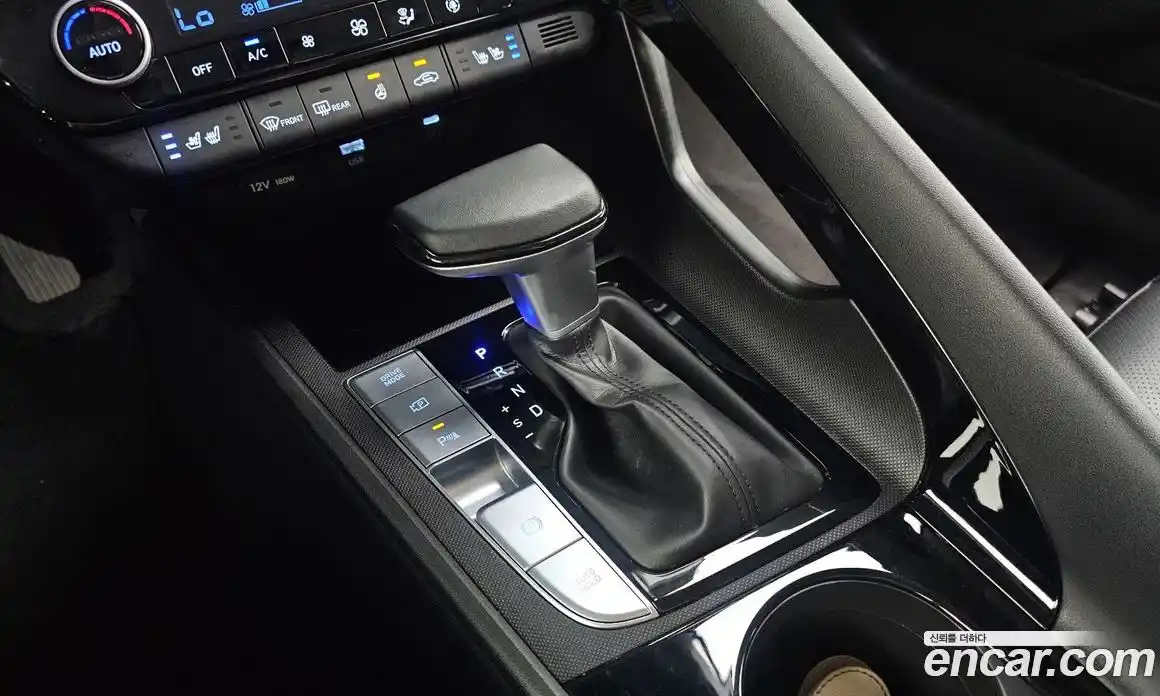 Hyundai Avante 2024 1.6 автомат (гидро), фото 9