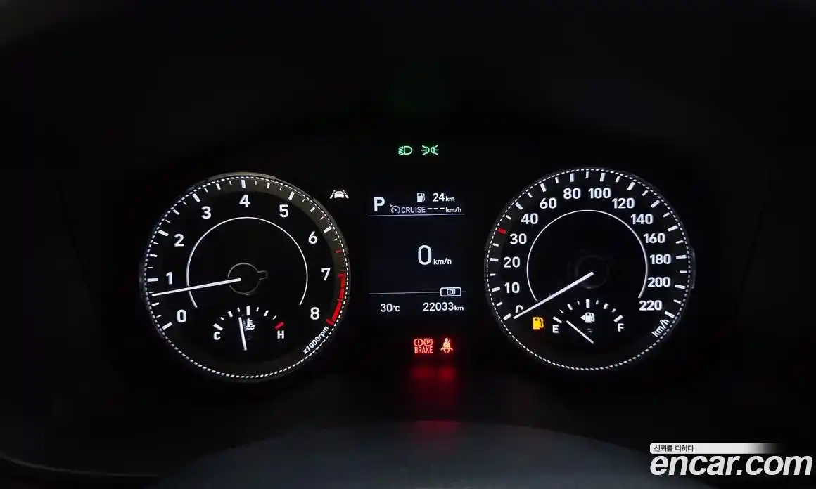 Hyundai Venue 2022 1.6 автомат (гидро), фото 11