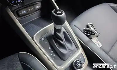 Hyundai Venue 2022 1.6 автомат (гидро), миниатюра 12