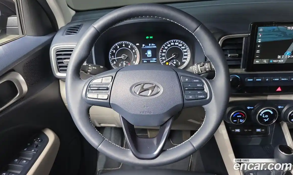 Hyundai Venue 2022 1.6 автомат (гидро), фото 19