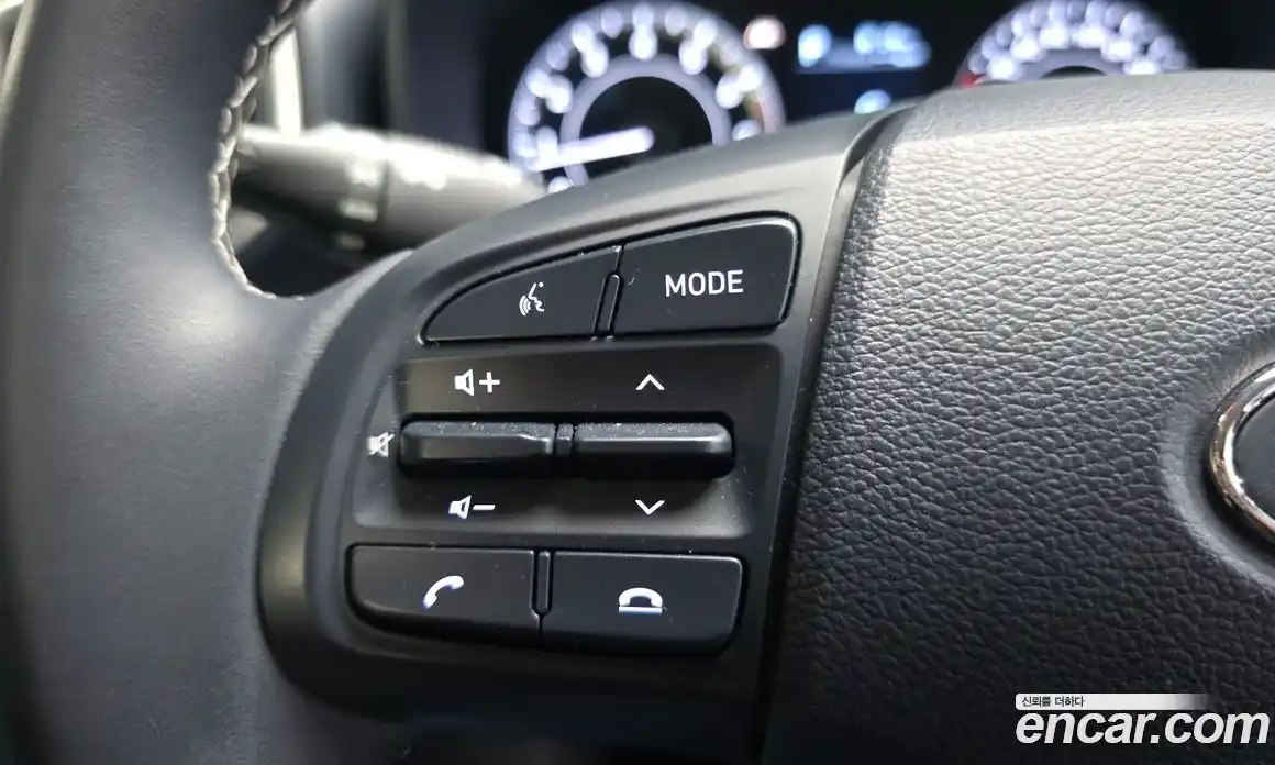 Hyundai Venue 2022 1.6 автомат (гидро), фото 20