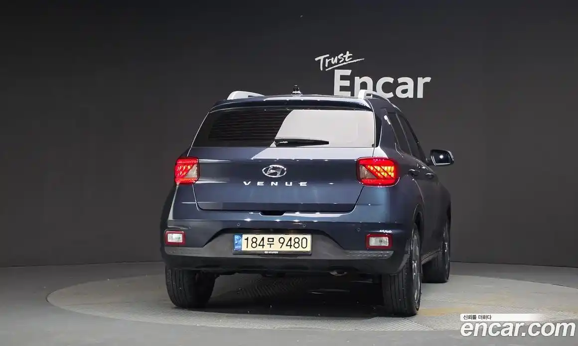 Hyundai Venue 2022 1.6 автомат (гидро), фото 4