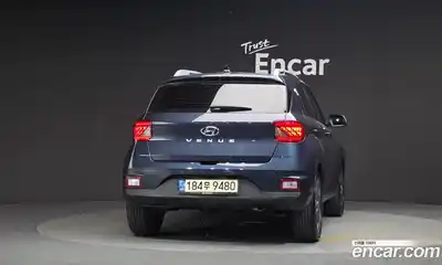 Hyundai Venue 2022 1.6 автомат (гидро), миниатюра 4