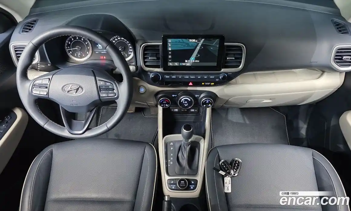 Hyundai Venue 2022 1.6 автомат (гидро), фото 10