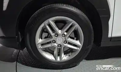 Hyundai Kona 2018 1.6 автомат (гидро), миниатюра 5