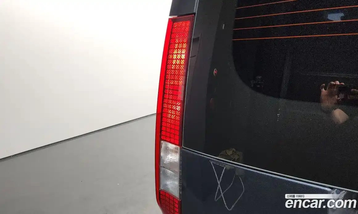 Hyundai Staria 2024 2.2 автомат (гидро), фото 9