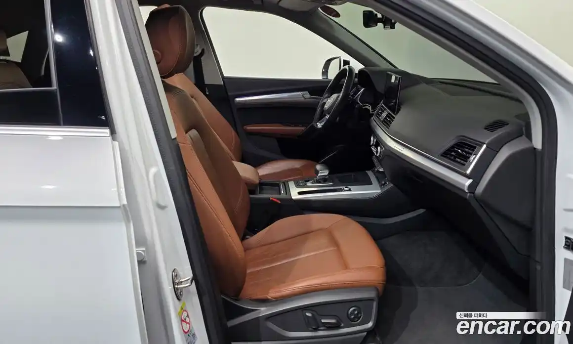 Audi Q5 2022 2.0 автомат (гидро), фото 11