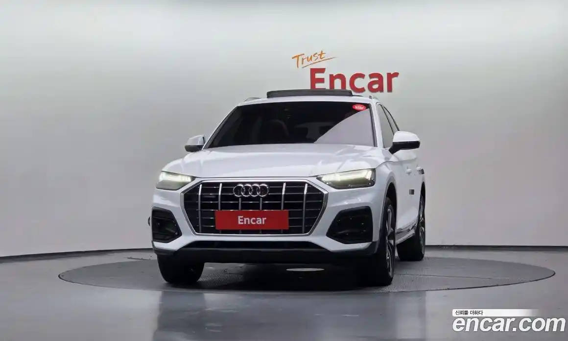 Audi Q5 2022 2.0 автомат (гидро), фото 3